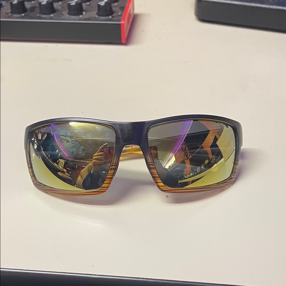 Bullhead Stylish Black and Gold Sunglasses